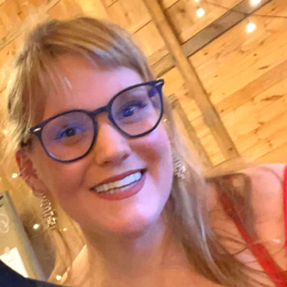 Meet your Posher, Megan